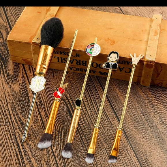 Wednesday Addams Family‎ Makeup Brush Set - Picture 1 of 6